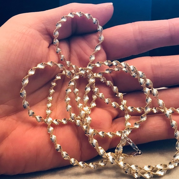Sterling Silver Herringbone Twist Chain - Picture 5 of 8